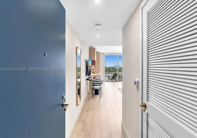 Photo 2 of Condo for sale at 90 Ne 1st Ave #724, Miami, FL 33137 | MLS# A12045478 | Listing updated on 2026-09-10