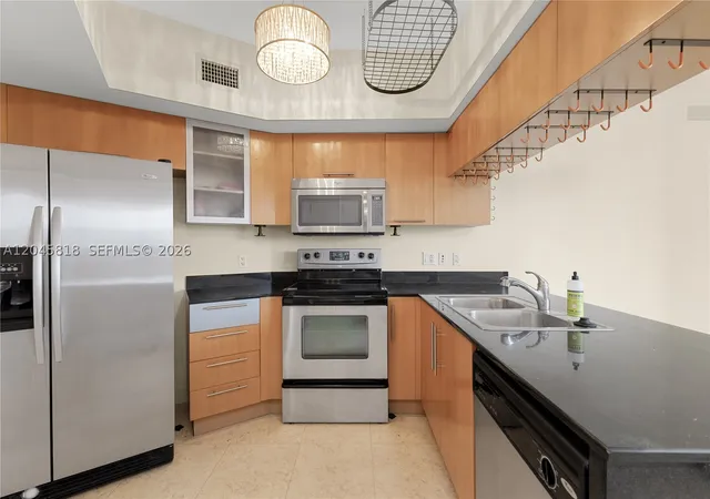 Photo 2 of Condo for sale at 1750 N Bayshore Dr #2414, Miami, FL 33132 | MLS# A12045818 | Listing updated on 2026-09-21