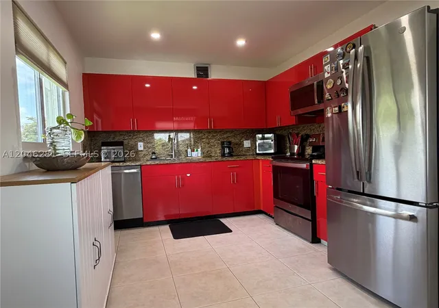Photo 2 of Condo for sale at 13255 Sw 7th Ct #401D, Hollywood, FL 33027 | MLS# A12046281 | Listing updated on 2026-09-22