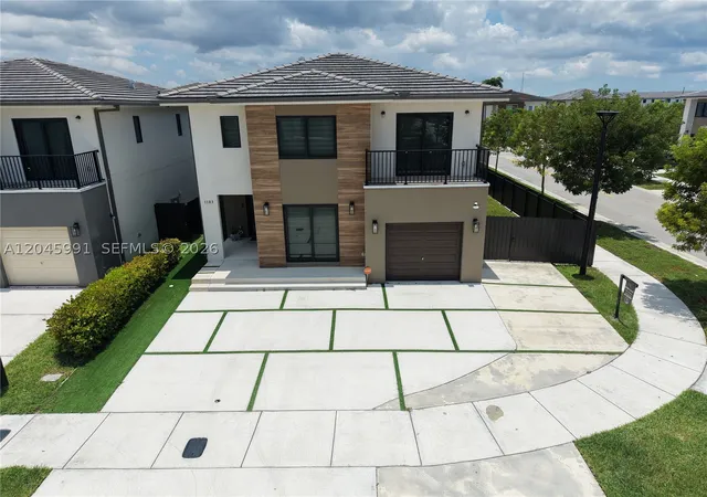 Photo 2 of Single family home for sale at 1183 Nw 2nd St, Florida City, FL 33034 | MLS# A12045991 | Listing updated on 2026-08-31