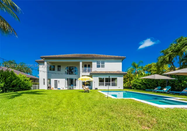 Photo 3 of Single family home for sale at 4135 Sw 186th Way, Miramar, FL 33029 | MLS# A12046275 | Listing updated on 2026-09-14