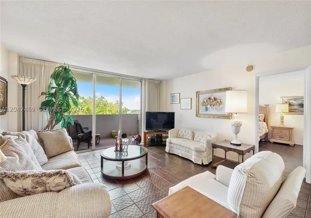 Photo 1 of Condo for sale at 5 Island Ave #6A, Miami Beach, FL 33139 | MLS# A12042469 | Listing updated on 2026-09-13