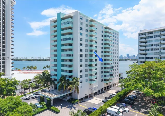 Photo 3 of Condo for sale at 5 Island Ave #6A, Miami Beach, FL 33139 | MLS# A12042469 | Listing updated on 2026-10-06