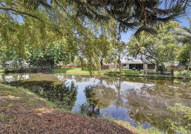 Photo 3 of Single family home for sale at 9120 Sw 49Th St, Cooper City, FL 33328 | MLS# A12046178 | Listing updated on 2026-10-03