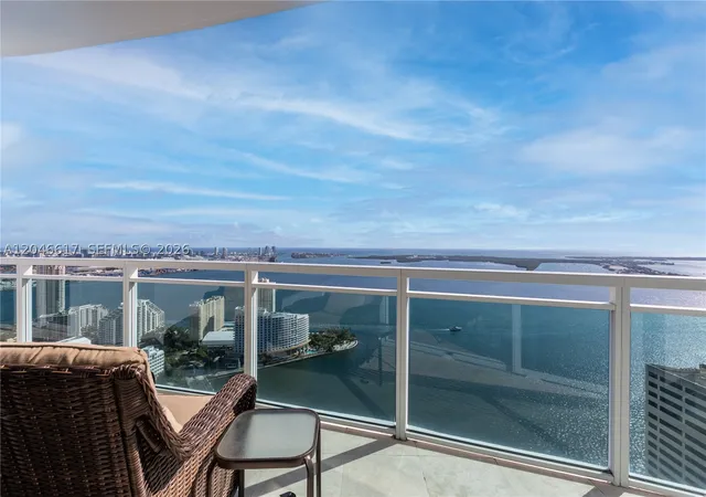 Photo 2 of Sale Pending at 950 Brickell Bay Dr #5011, Miami, FL 33131 | MLS# A12046617 | Listing updated on 2026-09-08