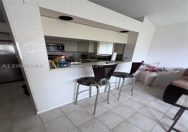 Photo 3 of Townhouse for sale at 11185 Rios Rd, Boca Raton, FL 33498 | MLS# A12046183 | Listing updated on 2026-09-23