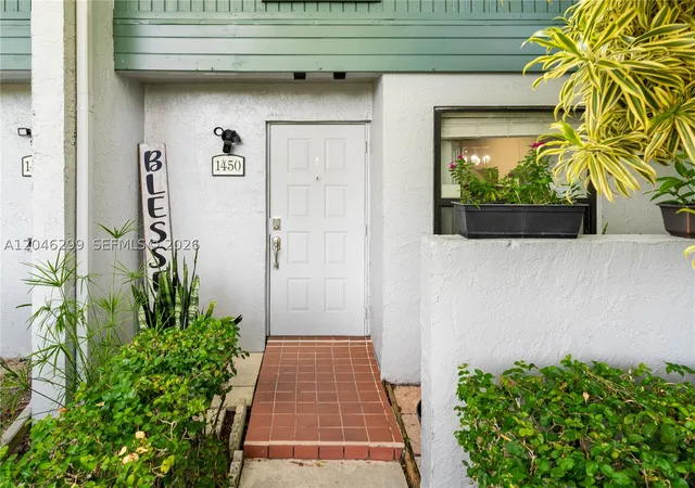 Photo 2 of Sale Pending at 1450 Nw 97th Ave #268, Pembroke Pines, FL 33024 | MLS# A12046299 | Listing updated on 2026-09-08