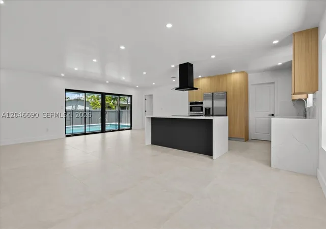 Photo 3 of Single family home for sale at 15920 Sw 105th Ave, Miami, FL 33157 | MLS# A12046690 | Listing updated on 2026-09-05