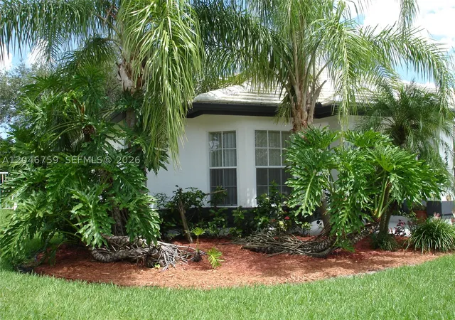 Photo 2 of Single family home for sale at 2444 Stonegate Dr, Wellington, FL 33414 | MLS# A12046759 | Listing updated on 2026-09-23