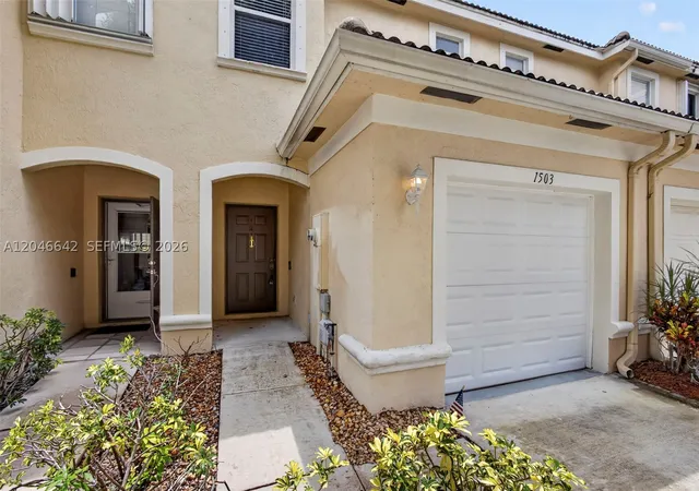 Photo 3 of Townhouse for sale at 1503 New Castle Ter, Wellington, FL 33414 | MLS# A12046642 | Listing updated on 2026-10-06