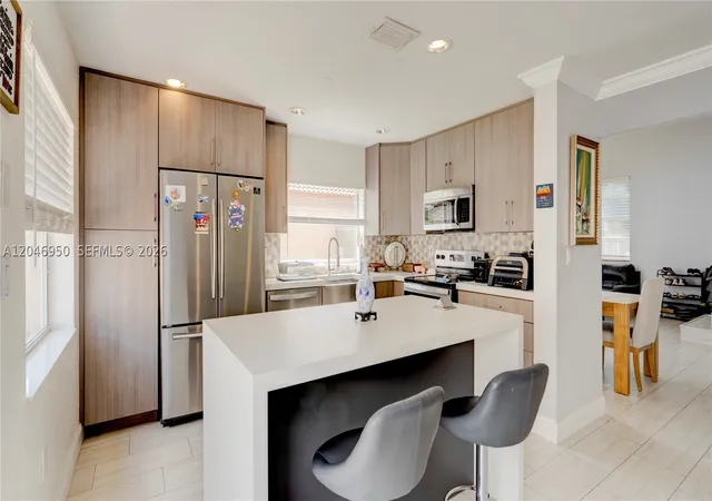 Photo 1 of Single family home for sale at 1237 Nw 125th Ter, Sunrise, FL 33323 | MLS# A12046950 | Listing updated on 2026-09-05
