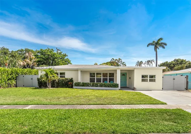 Photo 3 of Single family home for sale at 190 Ne 21st St, Boca Raton, FL 33431 | MLS# A12047716 | Listing updated on 2026-09-13