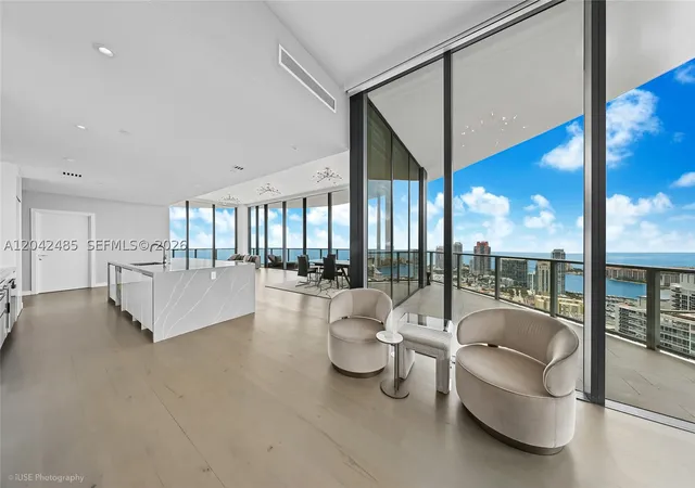 Photo 3 of Condo for sale at 500 Alton Rd #4401, Miami Beach, FL 33139 | MLS# A12042485 | Listing updated on 2026-09-21