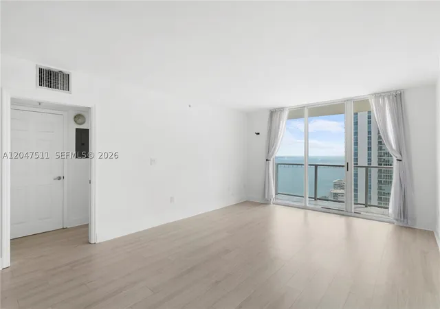 Photo 4 of Condo for sale at 1155 Brickell Bay Dr #3105, Miami, FL 33131 | MLS# A12047511 | Listing updated on 2026-09-10