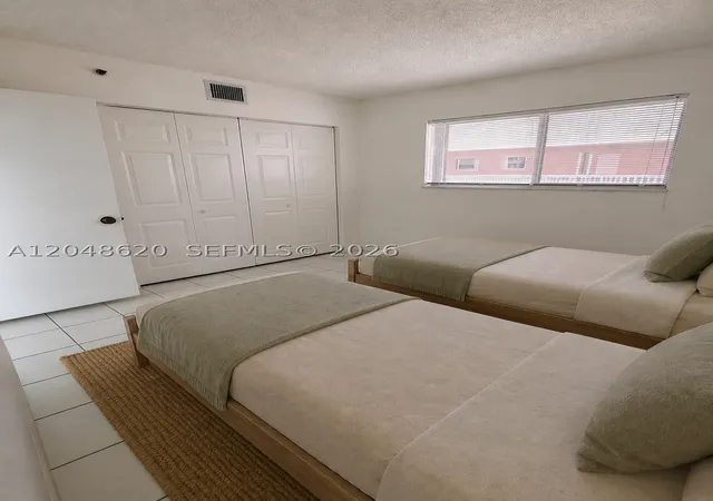 Listing Photo 5 - Condo for sale at Poinciana, Unit 312 600 Nw 32Nd Pl, Poinciana, Miami, FL 33125 | Built Year: 1996-1996