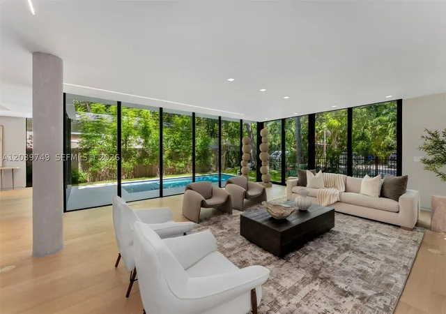 Photo 3 of Single family home for sale at 3579 Avocado Ave, Miami, FL 33133 | MLS# A12039749 | Listing updated on 2026-09-09