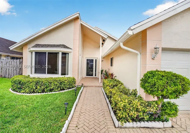 Photo 4 of Single family home for sale at 4495 Nw 99Th Ave, Sunrise, FL 33351 | MLS# A12047282 | Listing updated on 2026-08-31