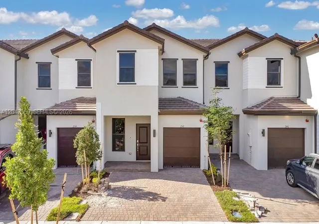 Photo 1 of Townhouse for sale at 250 Sw 159th Ln, Pembroke Pines, FL 33027 | MLS# A12042069 | Listing updated on 2026-09-10