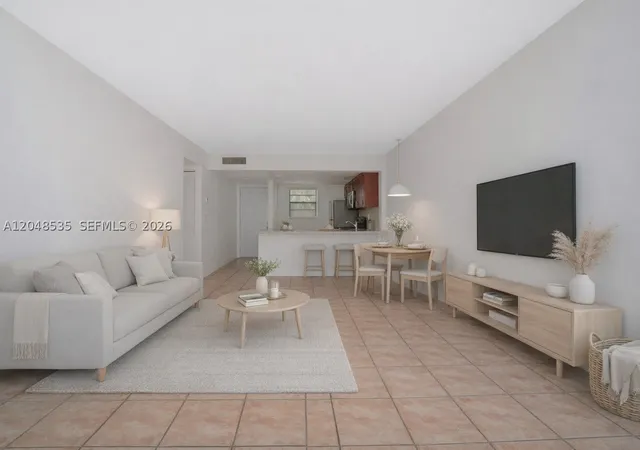 Listing Photo 1 - Condo for sale in building located at 10525 Sw 112Th Ave, Miami, FL 33176 - Unit #309