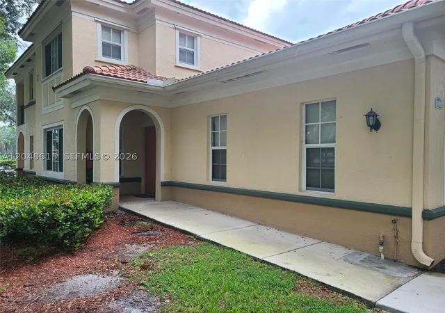 Photo 3 of Condo for sale at 2541 Centergate Dr #101, Miramar, FL 33025 | MLS# A12048613 | Listing updated on 2026-09-11