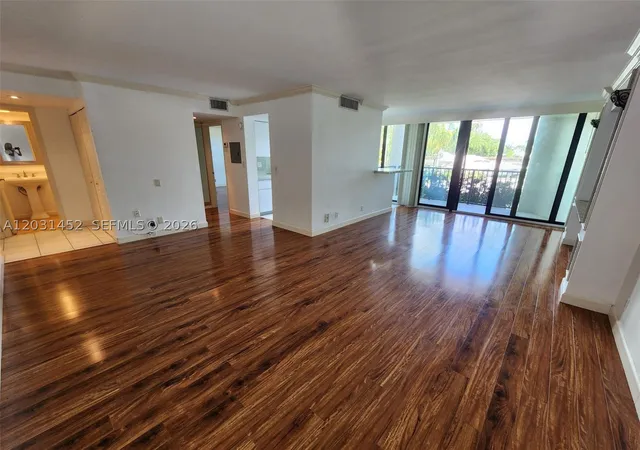 Photo 4 of Condo for sale at 1301 River Reach Dr #106, Fort Lauderdale, FL 33315 | MLS# A12031452 | Listing updated on 2026-09-13