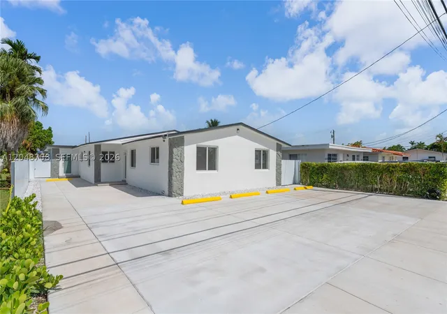 Multi family home for sale at 3515-3517 Sw 91St Ave, Miami, FL 33165 | MLS# A12048708