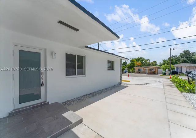 3515-3517 SW 91st Ave