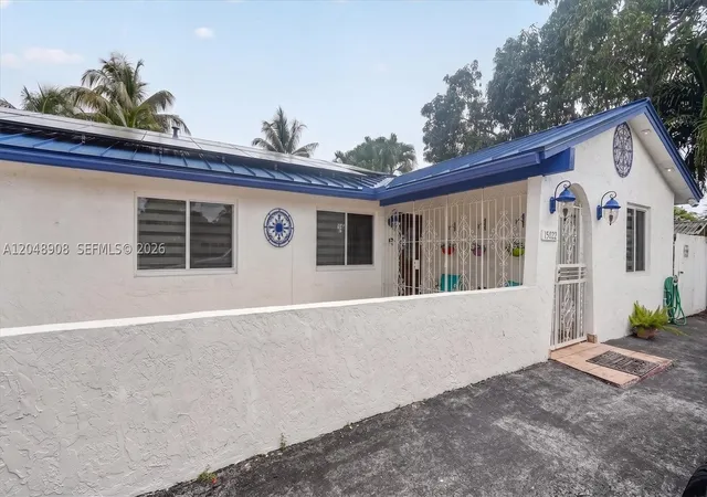 Photo 3 of Single family home for sale at 15022 Sw 67Th Ln, Miami, FL 33193 | MLS# A12048908 | Listing updated on 2026-09-19