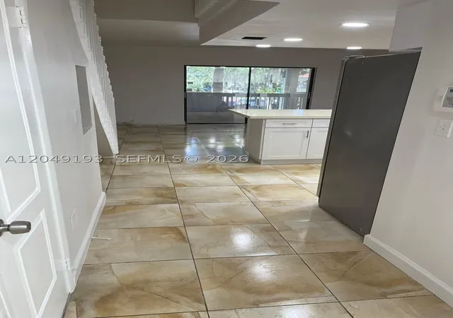 Listing Photo 4 - Condo for sale in building located at 13037 Sw 88Th Ln, Miami, FL 33186 - Unit #204A