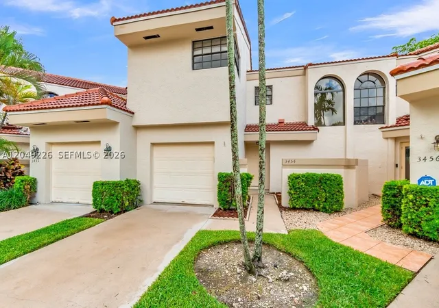 Townhouse for sale at 3454 Laurel Oaks Ln, Hollywood, FL 33021 | MLS# A12049226