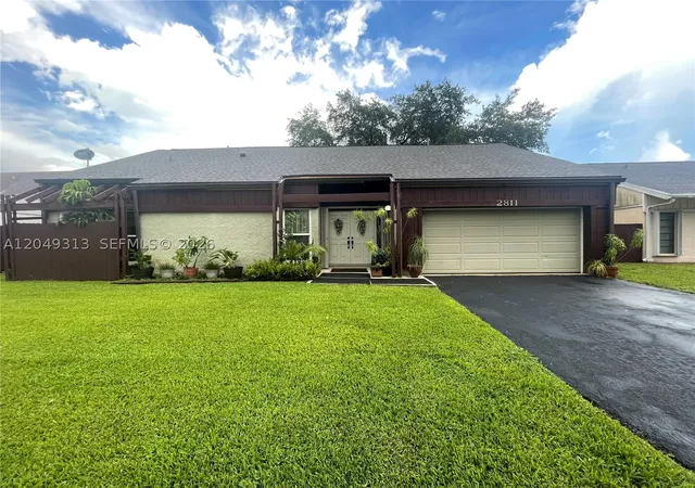 Photo 1 of Sale Pending at 2811 Devonwood Ave, Miramar, FL 33025 | MLS# A12049313 | Listing updated on 2026-09-04