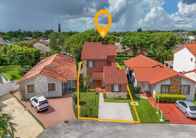 Photo 3 of Single family home for sale at 10528 Sw 69th Ter, Miami, FL 33173 | MLS# A12043846 | Listing updated on 2026-10-07