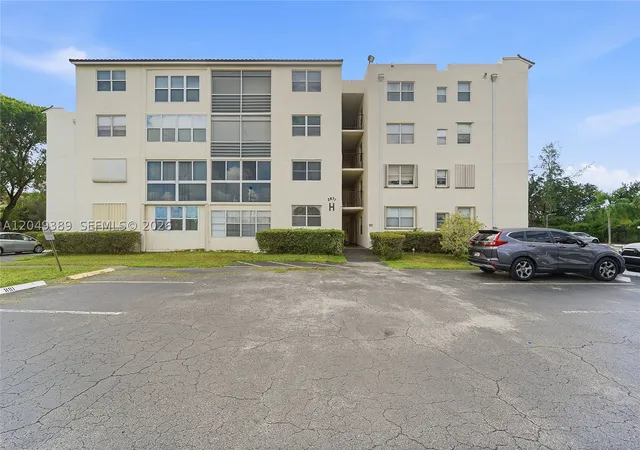 Photo 1 of Condo for sale at 2871 Somerset Dr #103, Lauderdale Lakes, FL 33311 | MLS# A12049389 | Listing updated on 2026-09-21