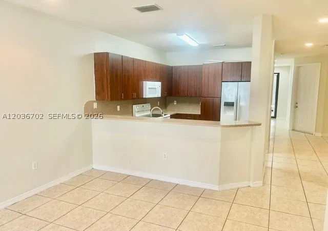 Photo 4 of Sale Pending at 568 Ne 35Th Ave, Homestead, FL 33033 | MLS# A12036702 | Listing updated on 2026-09-10