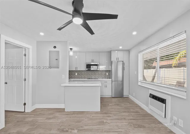 Photo 2 of Multi family home for sale at 1634 Ne 4th Pl, Fort Lauderdale, FL 33301 | MLS# A12048001 | Listing updated on 2026-09-11