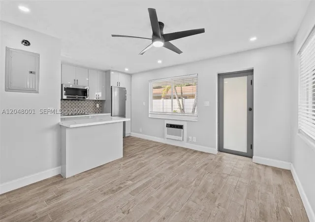 Photo 3 of Multi family home for sale at 1634 Ne 4th Pl, Fort Lauderdale, FL 33301 | MLS# A12048001 | Listing updated on 2026-09-11