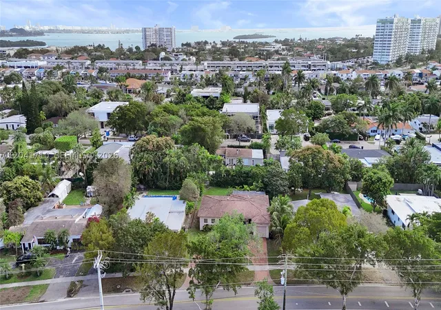 Photo 2 of Single family home for sale at 2070 Keystone Blvd, North Miami, FL 33181 | MLS# A12041710 | Listing updated on 2026-09-11