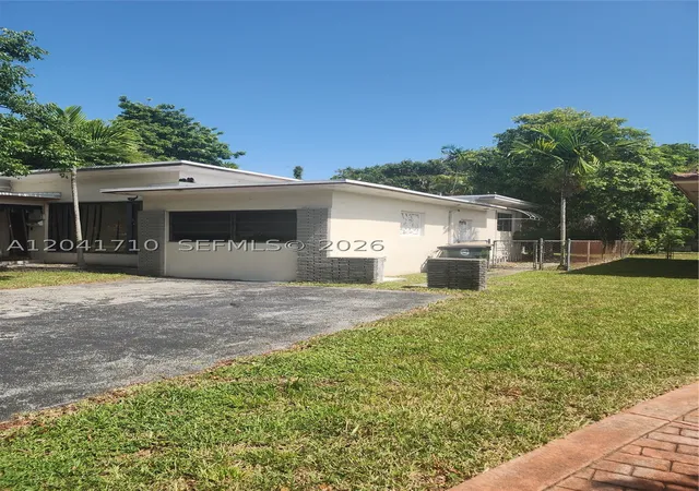 Photo 4 of Single family home for sale at 2070 Keystone Blvd, North Miami, FL 33181 | MLS# A12041710 | Listing updated on 2026-09-11