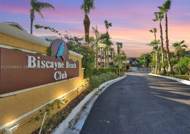 Photo 45 of Condo for sale at 15560 Sw 104Th Ter #611, Miami, FL 33196 | MLS# A12049604 | Listing updated on 2026-10-05
