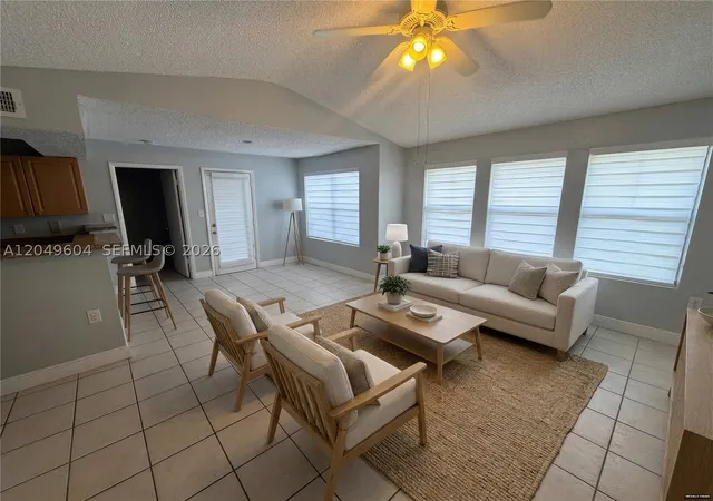 Listing Photo 5 - Condo for sale in Biscayne Beach Club located at 15560 Sw 104Th Ter, Miami, FL 33196 - Unit #611