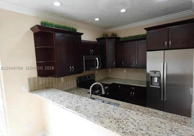 Photo 3 of Townhouse for sale at 16102 Nw 22nd St, Pembroke Pines, FL 33028 | MLS# A12048798 | Listing updated on 2026-09-06