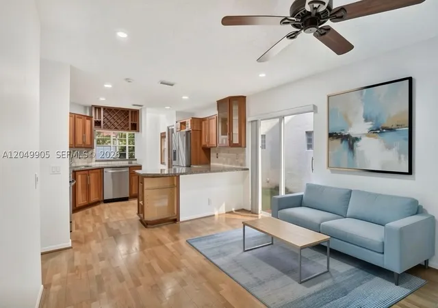 Photo 1 of Single family home for sale at 1485 Seabay Rd, Weston, FL 33326 | MLS# A12049905 | Listing updated on 2026-10-01