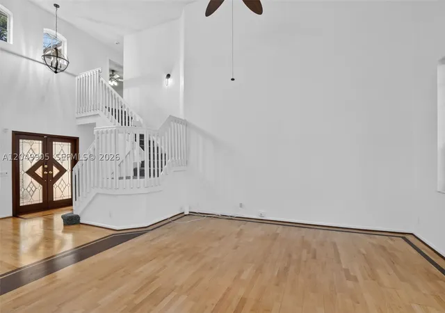 Photo 4 of Single family home for sale at 1485 Seabay Rd, Weston, FL 33326 | MLS# A12049905 | Listing updated on 2026-10-01