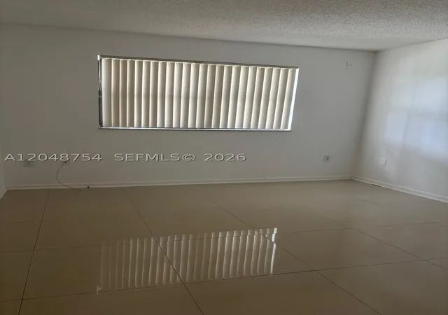 Listing Photo 5 - Condo for sale in building located at 7110 Nw 179Th St, Miami, FL 33015 - Unit #211