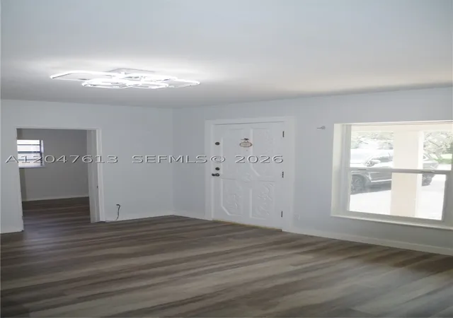 Photo 3 of Single family home for sale at 5465 N Andrews Ave, Fort Lauderdale, FL 33309 | MLS# A12047613 | Listing updated on 2026-09-18