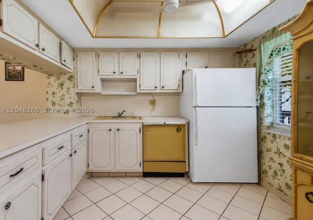 Photo 3 of Condo for sale at 9856 Marina Blvd #1329, Boca Raton, FL 33428 | MLS# A12048266 | Listing updated on 2026-09-23