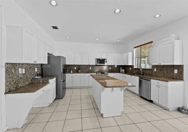 Photo 3 of Single family home for sale at 3500 Sw 174th Way, Miramar, FL 33029 | MLS# A12050143 | Listing updated on 2026-08-31