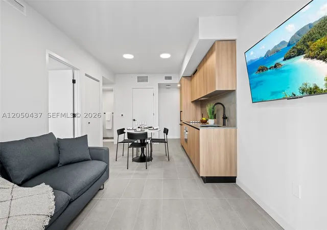 Photo 1 of Condo for sale at 121 Ne 5Th St #3706, Miami, FL 33132 | MLS# A12050437 | Listing updated on 2026-09-02