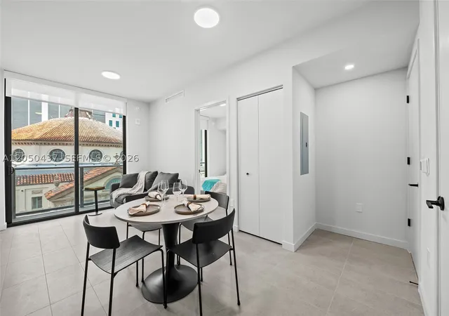Photo 3 of Condo for sale at 121 Ne 5Th St #3706, Miami, FL 33132 | MLS# A12050437 | Listing updated on 2026-09-02
