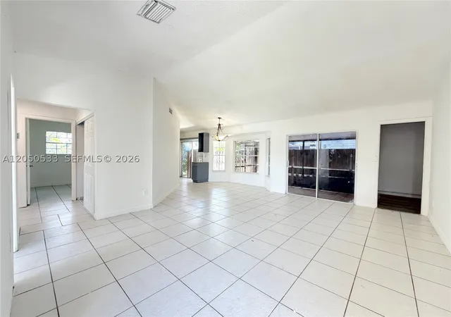 Photo 3 of Sale Pending at 9850 W Heather Ln, Miramar, FL 33025 | MLS# A12050533 | Listing updated on 2026-09-14